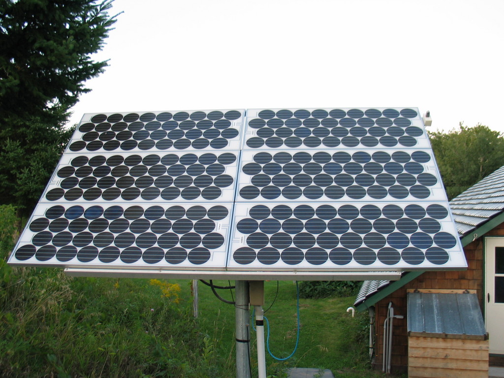 Tracking 540 watt array installed in the late 1990's.