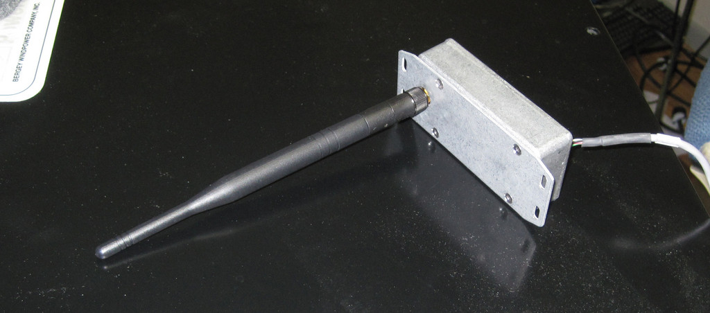 Assembled unit sitting on top of the PowerSyncII.