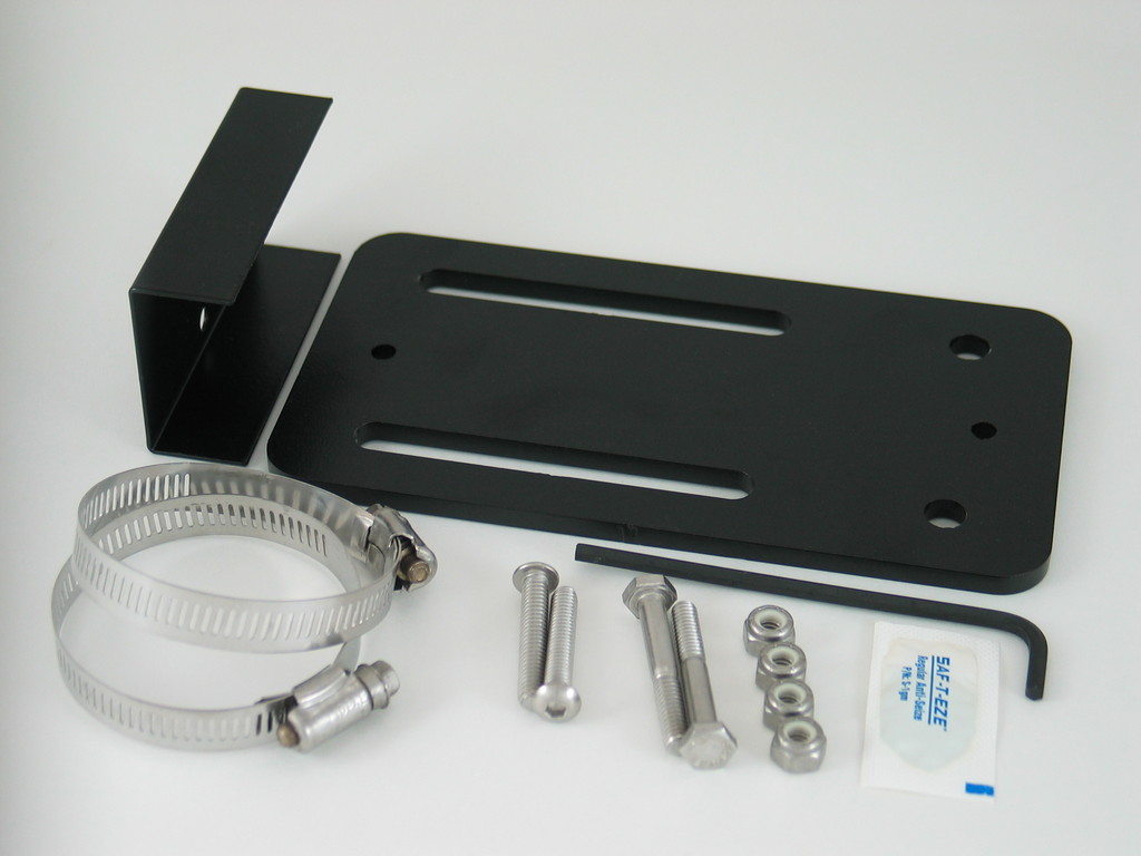 Mounting boom components