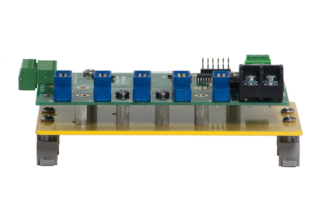 APRS7150: DCSWC: DC Switch Controller, 5 module motherboard, 8 analog inputs