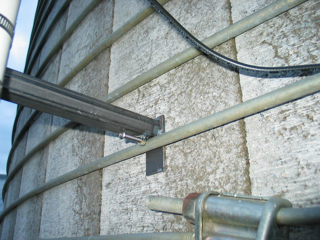 Close-up of attachment to silo band...it's not pretty, but it works