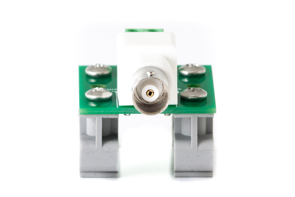 BNC-Breakout-Board-to-Screw-Terminals-with-DIN-Rail-Clips