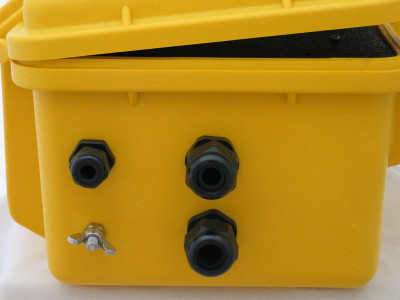 Cable feedthrus